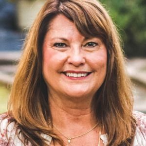 Meet your Posher, Lucinda